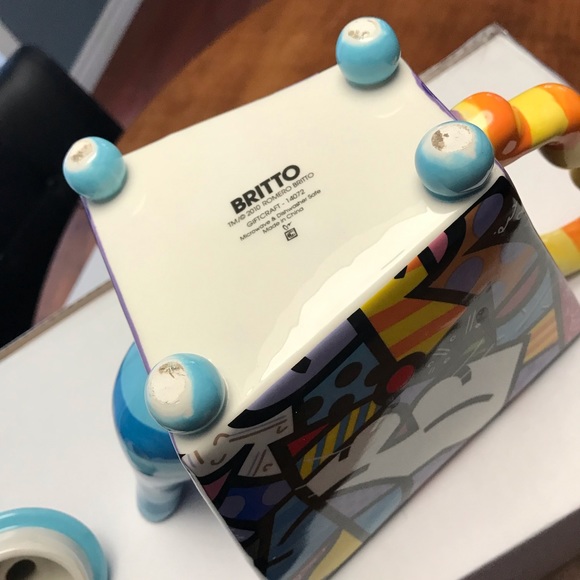 Romero Britto Cat Teapot - Picture 12 of 12